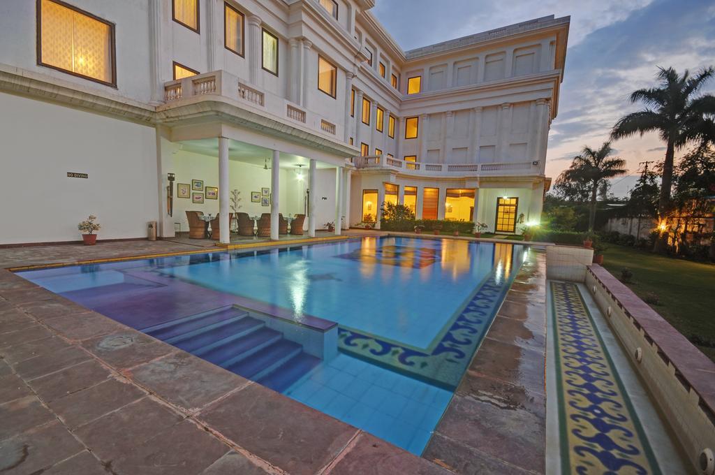 The Hadoti Palace, Būndi Esterno foto
