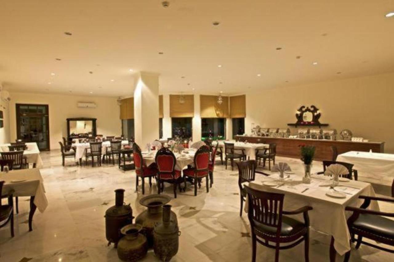 The Hadoti Palace, Būndi Esterno foto