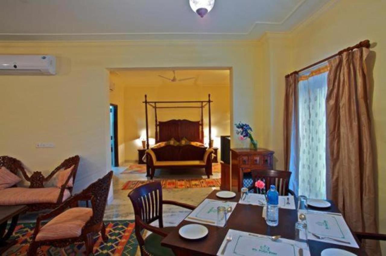 The Hadoti Palace, Būndi Esterno foto