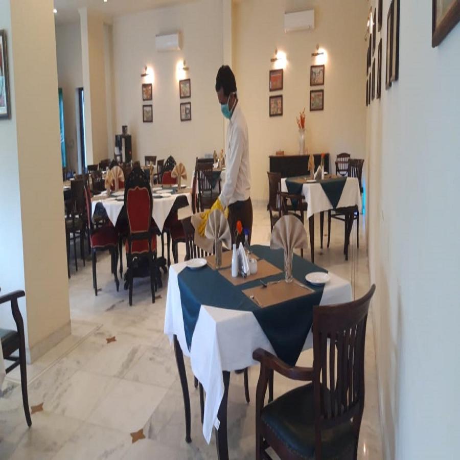 The Hadoti Palace, Būndi Esterno foto